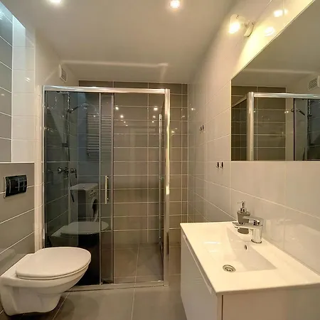 Trevilles - Forest Hill * 斯克拉斯卡波伦巴